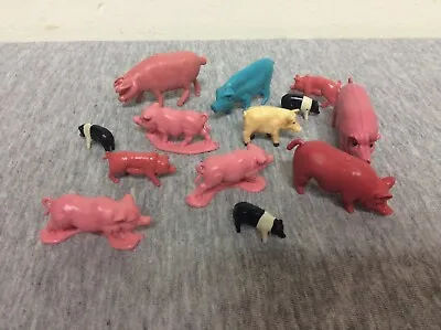 Vintage Made In Hong Kong Plastic Toy Animal Farm Pigs Lot • $14.99