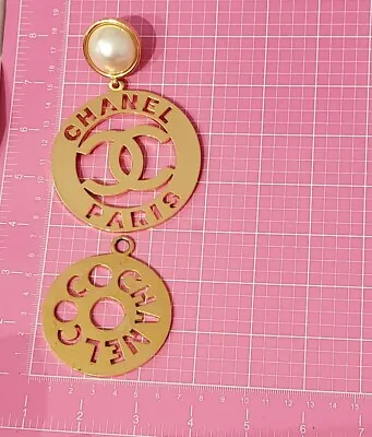 $493 • Buy Vintage Chanel Chanel Charm Necklace Jewelry  Charm ONLY, No Chain 