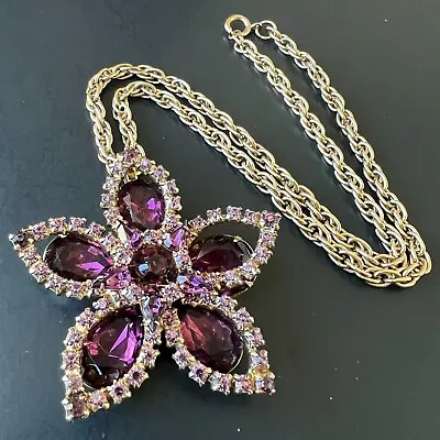 HIGH END Vintage Amethyst Rhinestone Purple Flower Gold Tone 1960s Necklace A949 • $2.25