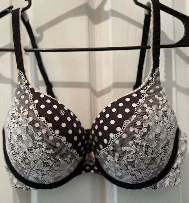 Victoria’s Secret Body By Victoria Perfect Shape Bra Size 34D Polka Dot • $13