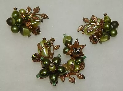 Vtg Gold Tone & Green Beads Rhinestones Flower Cluster Costume Jewelry Set  • $49.99