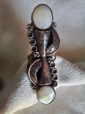 VINTAGE AMERICAN INDIAN NAVAJO STAMPED MOTHER OF PEARL SILVER LADY RING Sz5.5 • $115