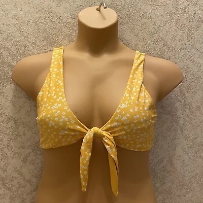 Zaful Women's Swim Bikini Top. Yellow With White Flowers Tie Front. Size Medium • $8