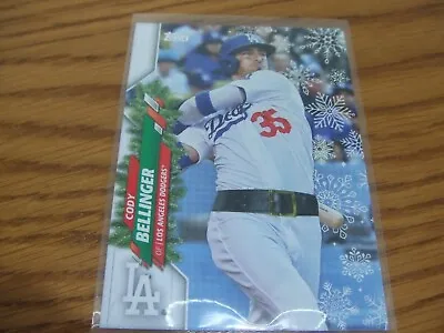 2020 Topps Walmart Holiday Super Rare Photo Variations #HW66 Cody Bellinger/Sant • £10