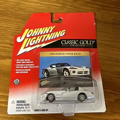 Johnny Lightning Diecast Classic Gold 1996 Dodge Viper RT/10 White Bad Card • $6.99