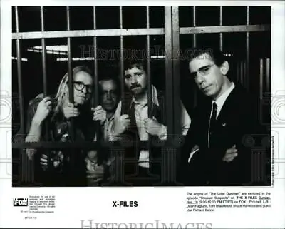 1993 Press Photo Dean Haglund Tom Braidwood & Cast Of X-Files - Cvp66438 • $19.99