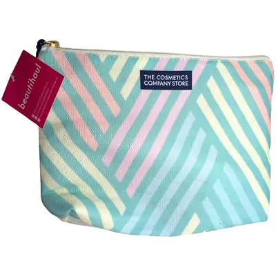 THE COSMETICS COMPANY STORE Makeup / Cosmetic Bag • $14.99
