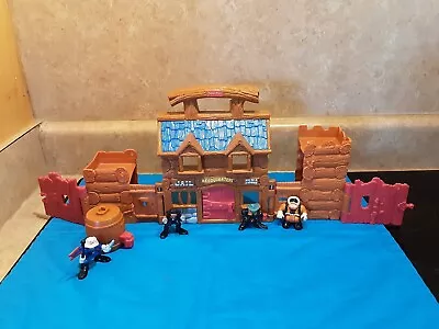 Vintage Fisher Price Great Adventures All-in-One Western Fort Jail  '99  • $14