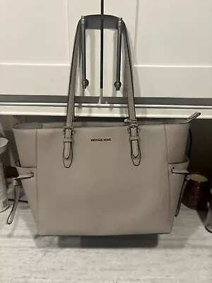 Michael Kors Gilly Large Drawstring Zip Tote Bag Powder Blush (PEARL GREY) • $59.99