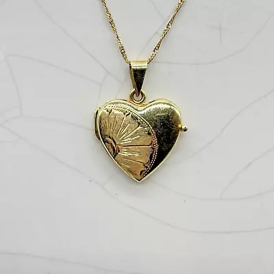Vintage 14k Gold Heart Photo Locket Necklace Italy Engraved Pendant Chain 6.46g • $329.99