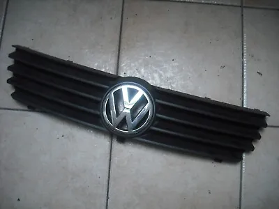 6n0 853 651 E    Volkswagen Vw Polo 6n2  2000-2002   Front Grille • $37.90