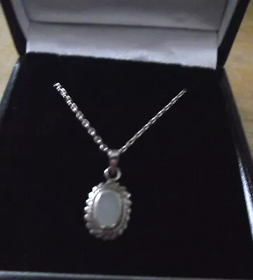 925 Silver Necklace OVAL Pendant Necklace - 16  Long • £4.90
