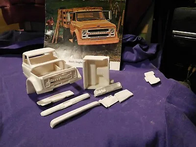 1971 Chevrolet 2 Ton Up 1/25 • $85