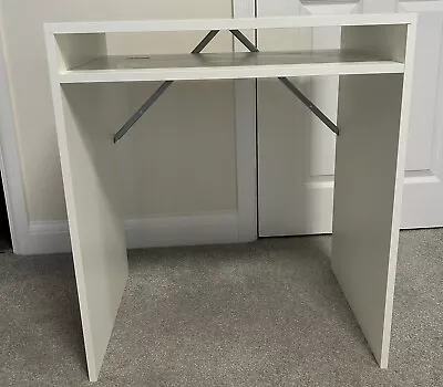 Desk • £10