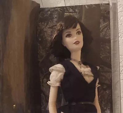 $120.99 • Buy 2010 Twilight Saga Eclipse Alice Cullen Doll - Pink Label NRFB