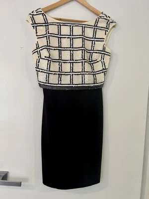 $19.90 • Buy Stunning Review Dress Sz 8