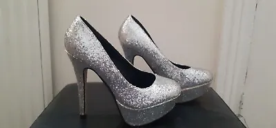 Odeon Ladies Heels Shoes Size Uk5 Silver Sequin Pattern Used • £3.50