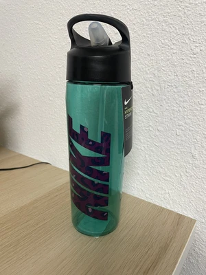 $14.99 • Buy Nike Hypercharge Straw Teal Sports Gym Water Bottle 24oz BRAND NEW