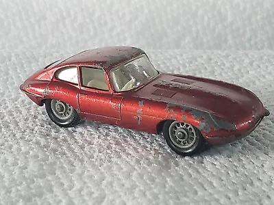 Lesney Matchbox Toys No.32 E-Type Jaguar With Clear Windows & Black Tires • $3.99