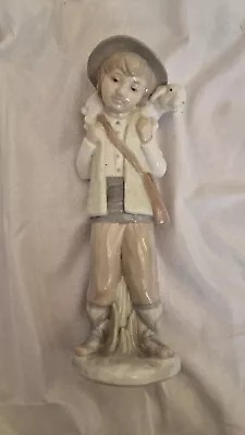 A STUNNING ZAPHIR EARLY LLADRO  BOY WITH SHEEP  FIGURE. 9.5 Inch • £8