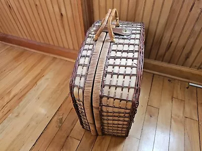 Wicker Picnic Basket Vintage With Plastic Dinnerware • $20