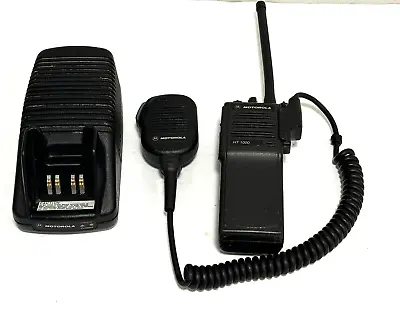 Motorola HT1000 VHF H01KDC9AA3AN Narrow Band HANDIE-TALKIE FM RADIO • $85.45