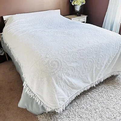 Vtg Chenille Hobnail Fringe Bedspread White  78 X100  Cutter • $31.99