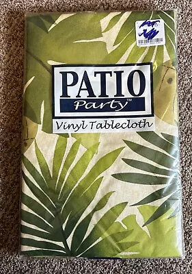 NEW Patio Party Vinyl Tablecloth PALM TREES 70” Round • $9.99