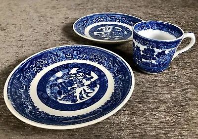Lot Vintage Blue Willow China 2 Saucers & Mini Tea Cup Homer Laughlin USA 1948 • $12