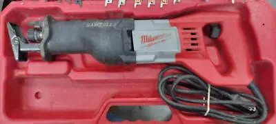 Milwaukee Tools Reciprocating Saw With Blades & Case 6509-31 (lo1005503) • $65