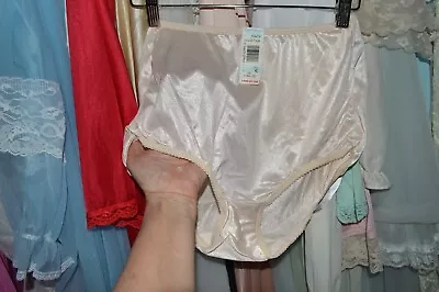 VTG Maidenform Glossy Light Beige Nylon Panties NWT 5 • $26