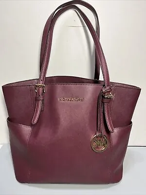 Michael Kors MK Jet Set Large Zip Top Tote Shopper Burgundy Shoulder Bag EUC! • $89.23