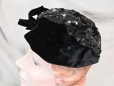 Vintage 30s 40s Hat Cap Velvet BLACK SEQUINS Wired BOW VGC S Beret • $26.99