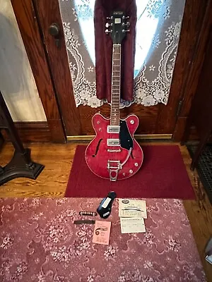 Vintage 1960’s Gretsch Streamliner Electric Guitar W/Original Papers And Extras • $1400