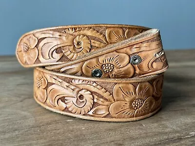 Vintage WESTERN Hand Tooled Flowers Roses Leaves Leather Belt & Buckle Sz 26-31 • $25