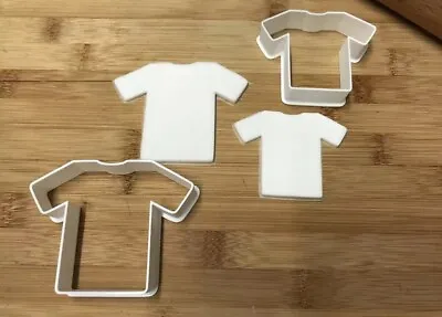 £3.60 • Buy Football/T Shirt Cookie Cutters Set Of 2, Biscuit, Pastry, Fondant, Bread Cutter