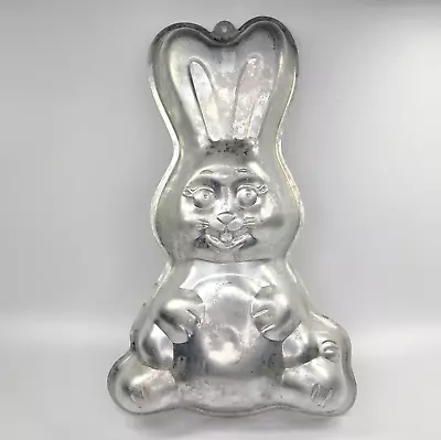 Vintage Wilton  Mold Cake Pan Easter Bunny 1989 • $9.50