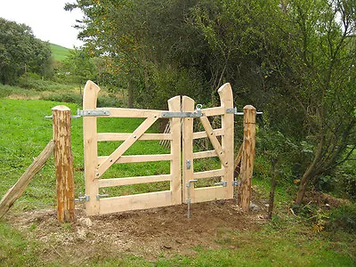 Bespoke Wooden Garden Driveway Gate Oak Handmade In The UK Solid Wood Gate • £1234