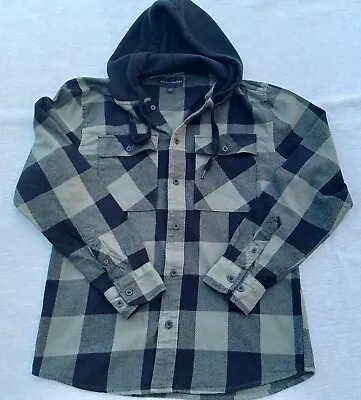 $9.97 • Buy No Boundaries Men's Button Up Flannel Hooded Shirt Size Small Plaid Black/Green