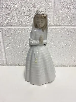 Nao Lladro Figurine - Girl Praying First Holy Communion Confirmation #236 • £29.50