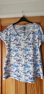 Mantaray Ladies Top Size 16 New . Blue And White Beach Pattern  • £5.99