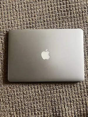 MacBook Air 2017 8gb + 128gb Ssd With Box And Original Charging Cord • $220