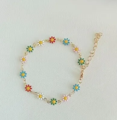 Adjustable Colorful Daisy Bracelet • £7.50