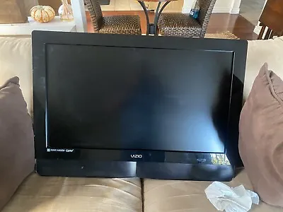 Vizio 32 Inch LCDHDTV • $130