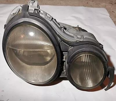 Mercedes E Class W210 Headlight Headlamp Right Oem 1996-1999 • $100