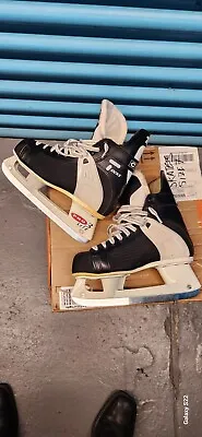 CCM 152 Tacks Ice Hockey Skates Pro Lite  Size 7E Mens • $35