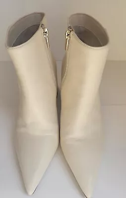 Vince Camuto Oskana Bootie Ankle Boots Dress Shoe Leather Women White Size 7 1/2 • $19