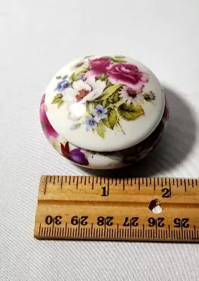 Vintage Hand Painted Limoges France Porcelain Floral Design Trinket Box 2  • $33