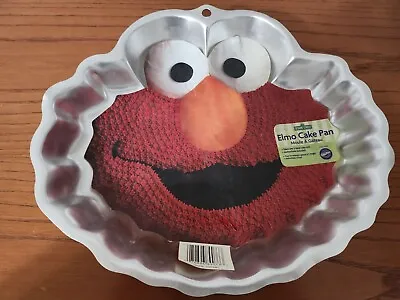 Vtg. 2002 Wilton Sesame Street Elmo 2-Layer Cake Pan Original Packing 12x11 • $19.95