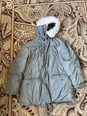 Olive Green Military Parka Coat Extreme Cold Weather Hood Type N-38 Men's Medium • $49.99